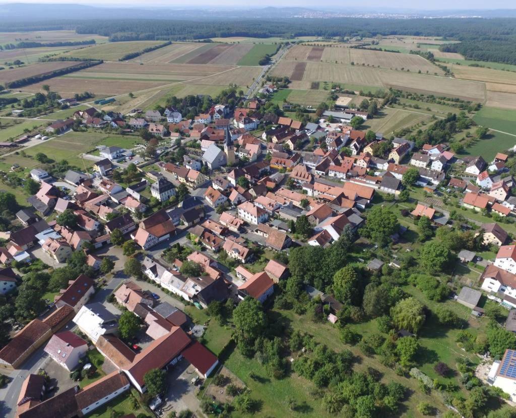 Geisfeld Hof 63アパートメント エクステリア 写真